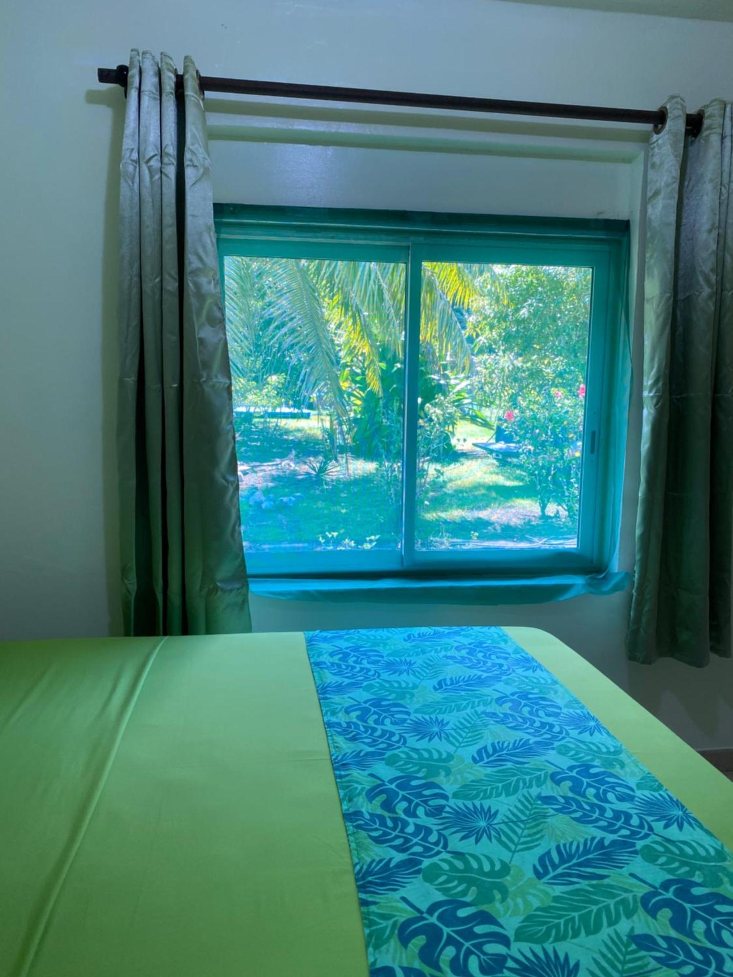 Chez Taua Maison Isolee Pas De Wifi Ni Bus Opoa Buitenkant foto